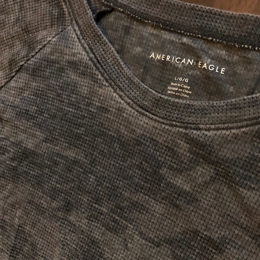 AE Grey camp waffle top!